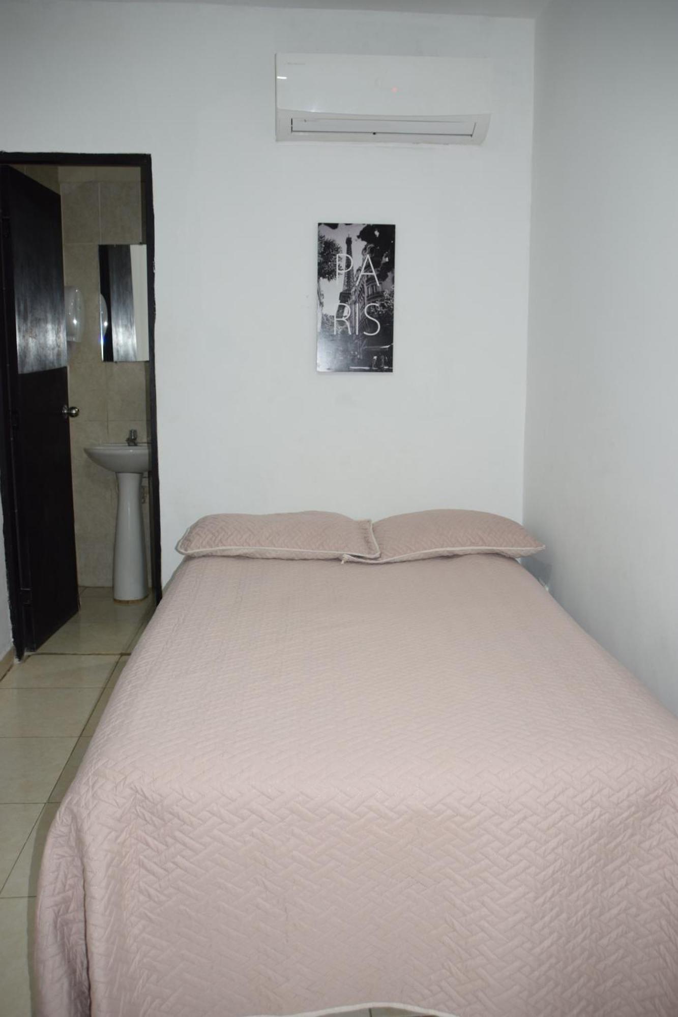 Hotel Barcelona Montería Εξωτερικό φωτογραφία